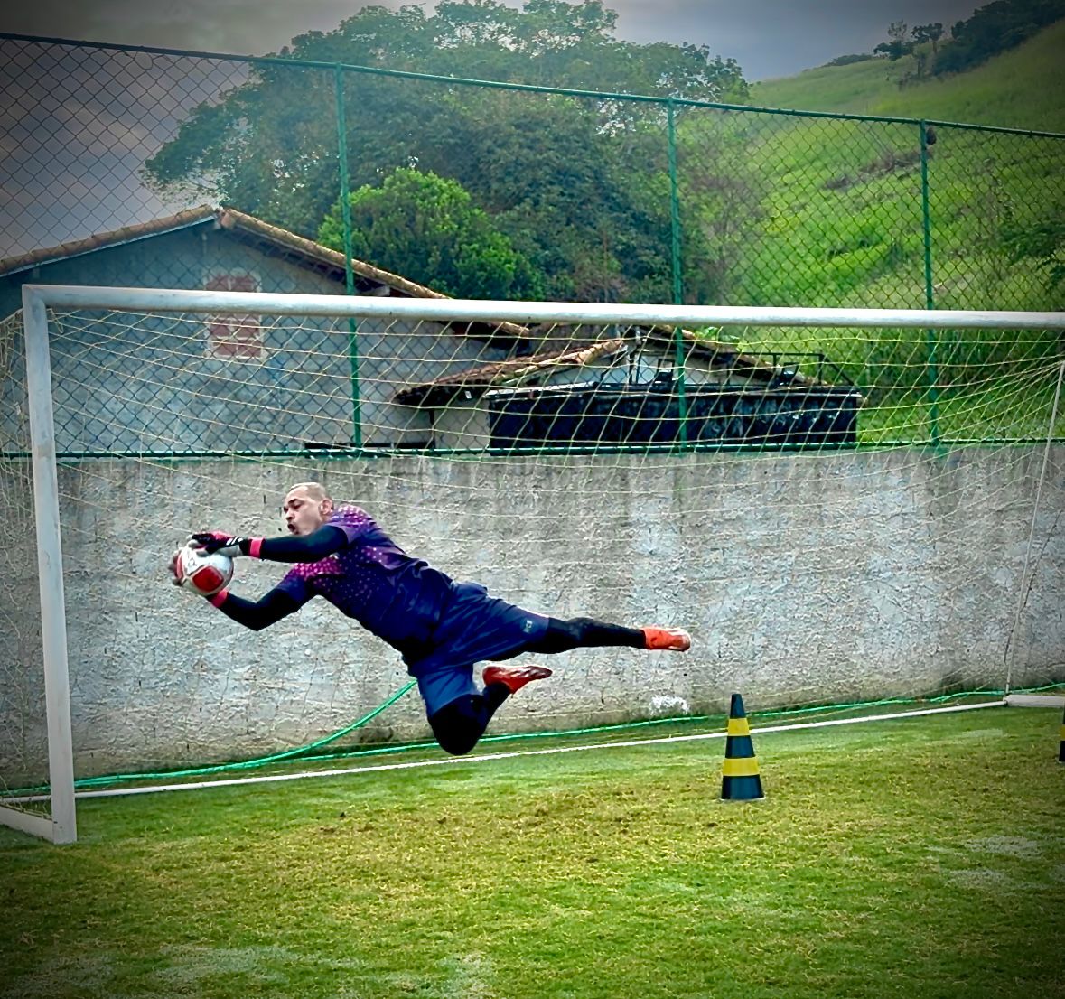 Treino RCB · escolinha de futebol e formação de goleiros em Rio do Ouro, São Gonçalo