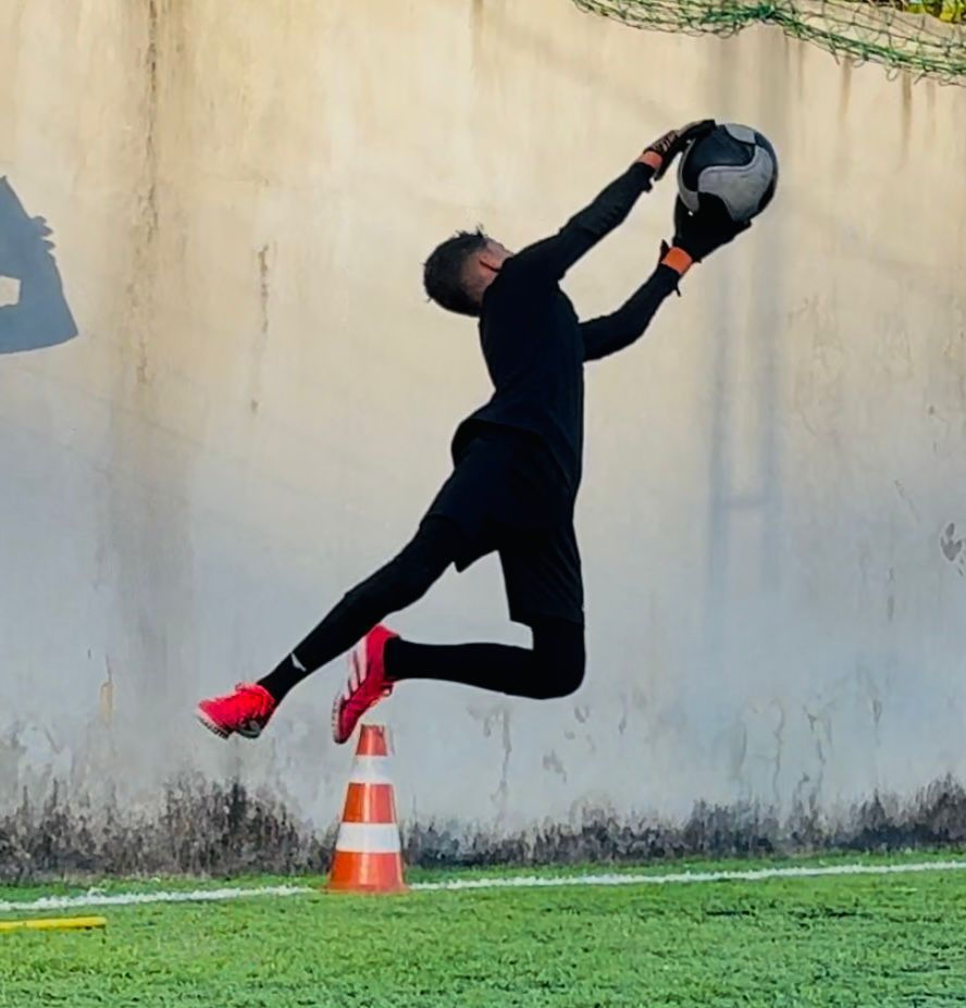 Treino RCB · escolinha de futebol e formação de goleiros em Rio do Ouro, São Gonçalo