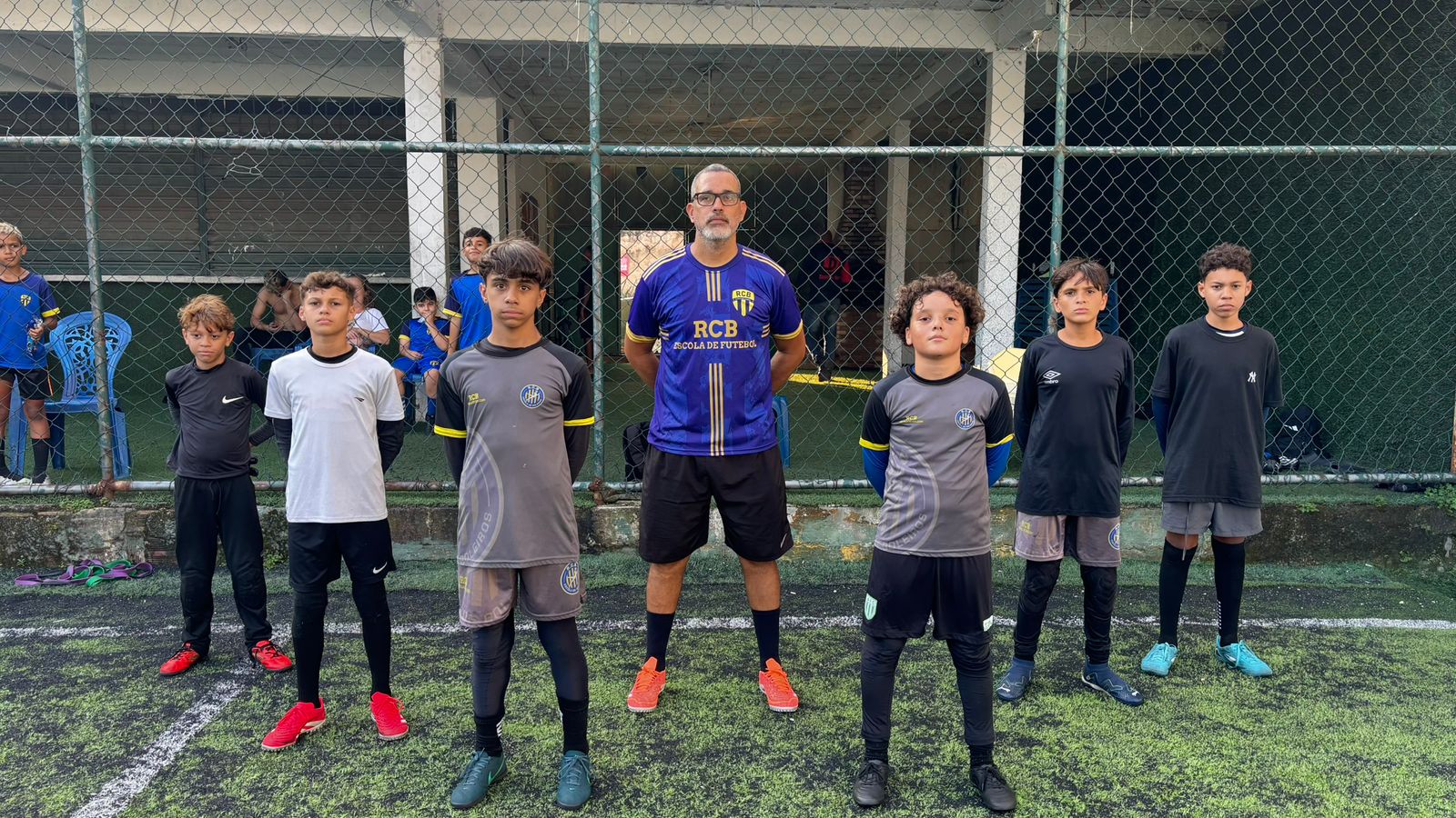 Treino físico de goleiros no Centro de Formação RCB